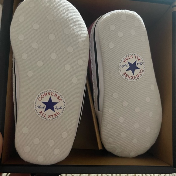 Pink Converse Chuck Taylor - Picture 4 of 5